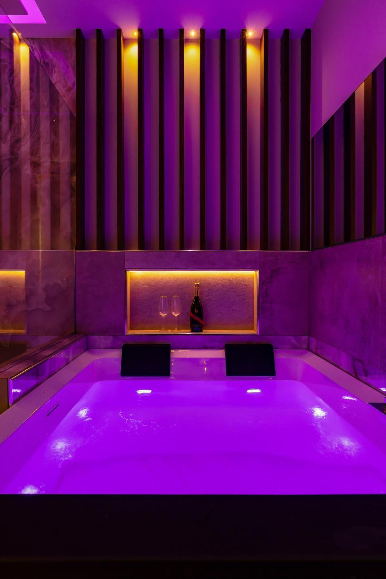 Готель Albadea Deco&Jacuzzi Рим Екстер'єр фото