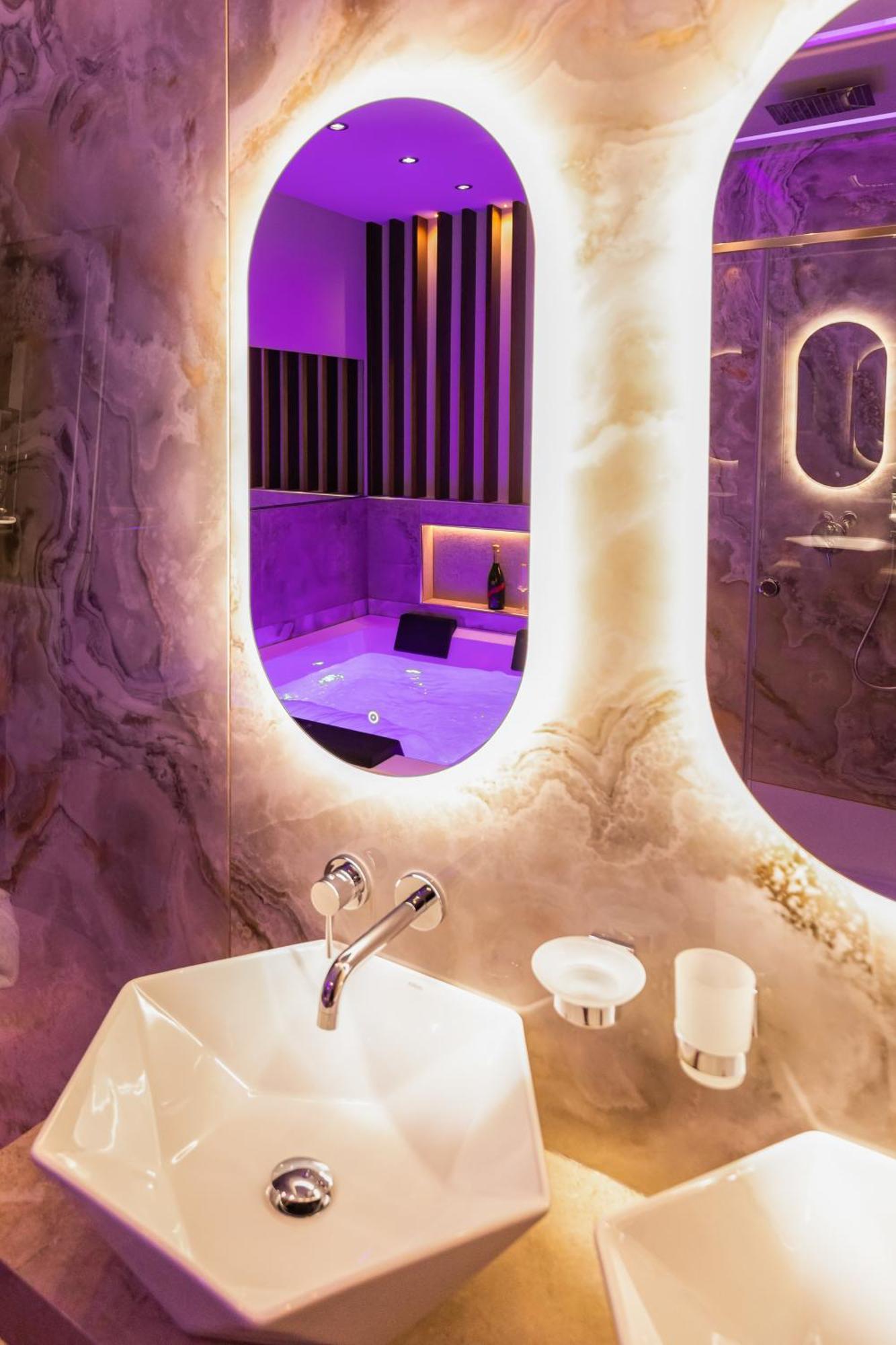 Готель Albadea Deco&Jacuzzi Рим Екстер'єр фото